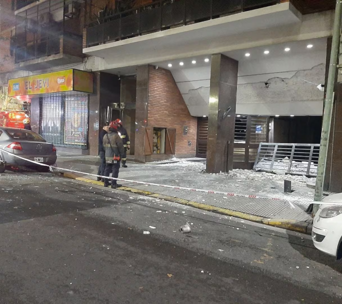 Explosión de caldera en Recoleta: 72 evacuados y graves daños materiales